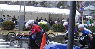 �X�^�[�g�̏u��